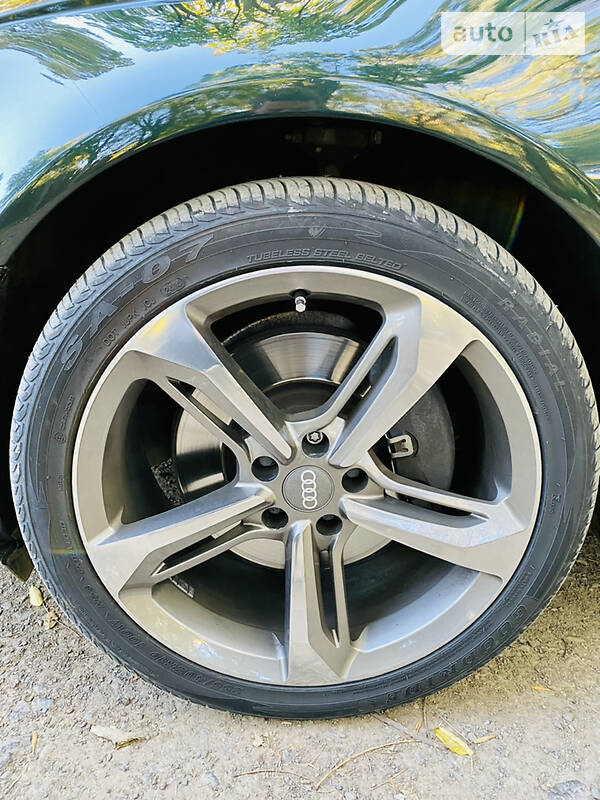 Седан Audi A6 2013 в Ужгороде