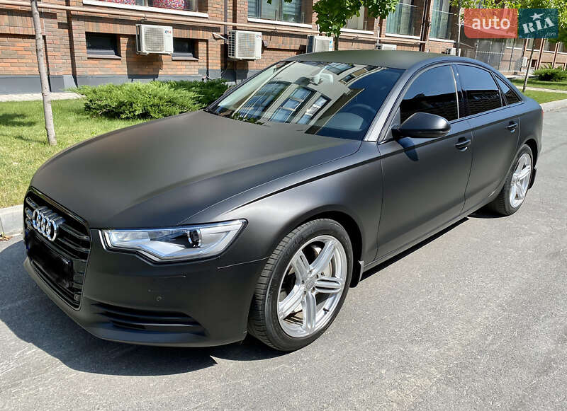Седан Audi A6 2013 в 