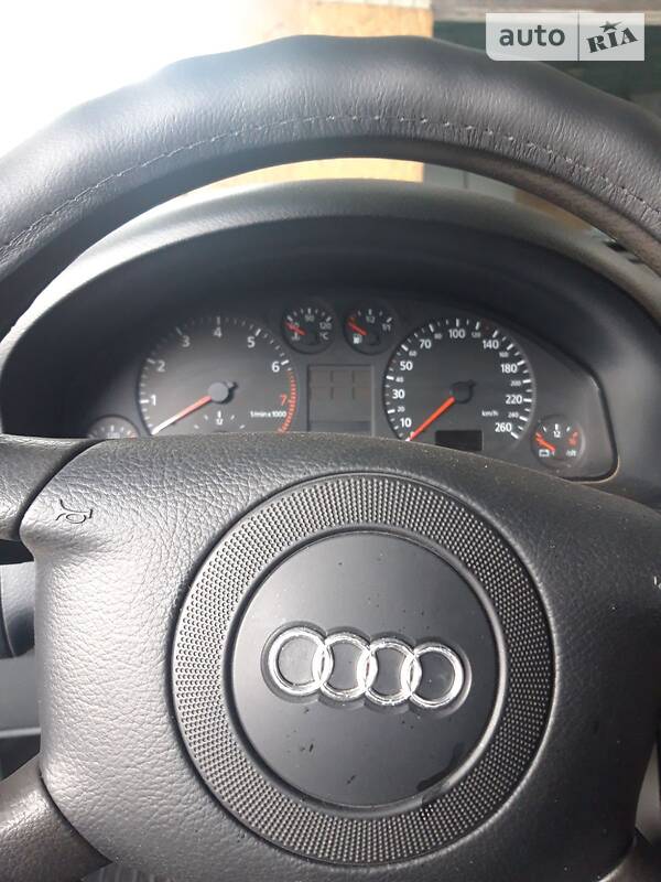 Седан Audi A6 1998 в Врадиевке