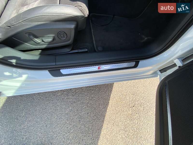 Седан Audi A6 2018 в Ужгороді