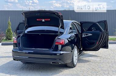 Седан Audi A6 2015 в 