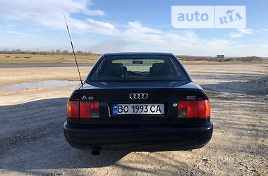 Седан Audi A6 1994 в Чорткові