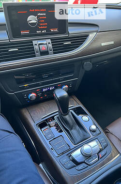 Седан Audi A6 2015 в Киеве