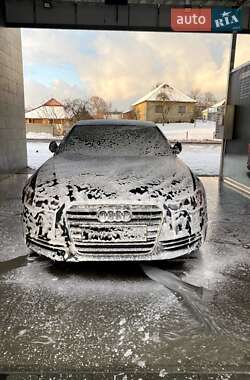 Седан Audi A6 2013 в Иршаве