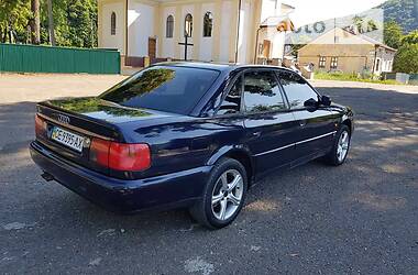 Седан Audi A6 1994 в Вижниці