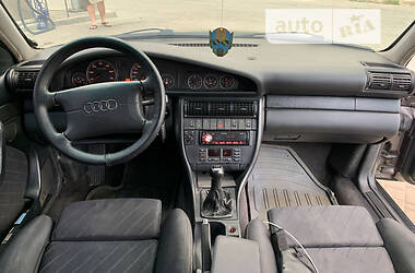 Седан Audi A6 1996 в Одесі
