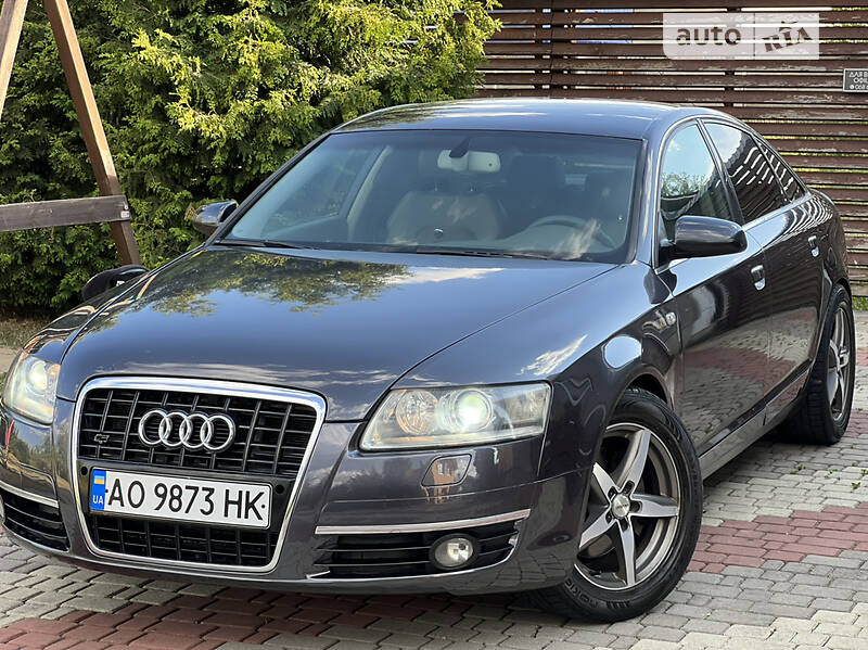 Седан Audi A6 2004 в 