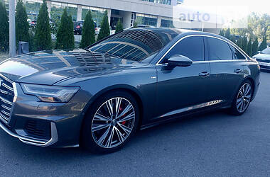 Седан Audi A6 2019 в 