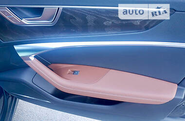 Седан Audi A6 2019 в 