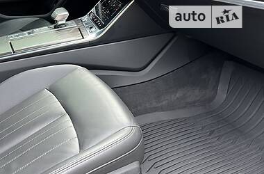 Седан Audi A6 2018 в 