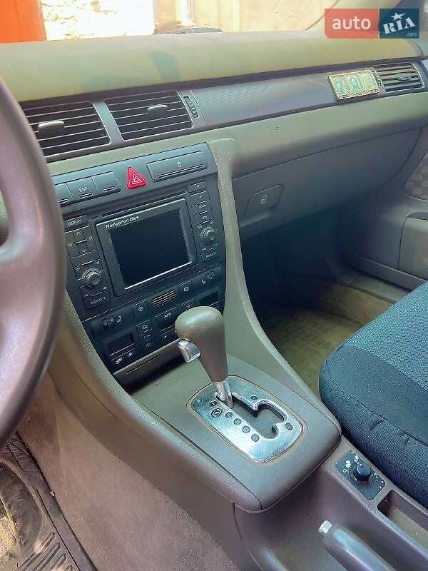 Седан Audi A6 2004 в Єланці
