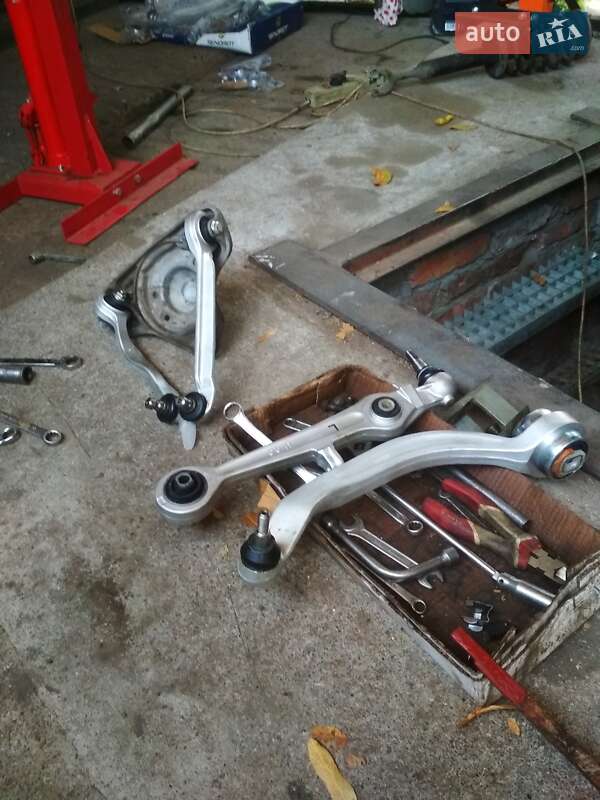 Универсал Audi A6 2002 в Кропивницком