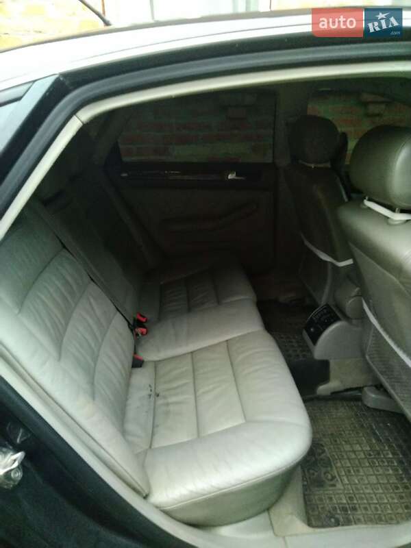 Седан Audi A6 2003 в Лохвице