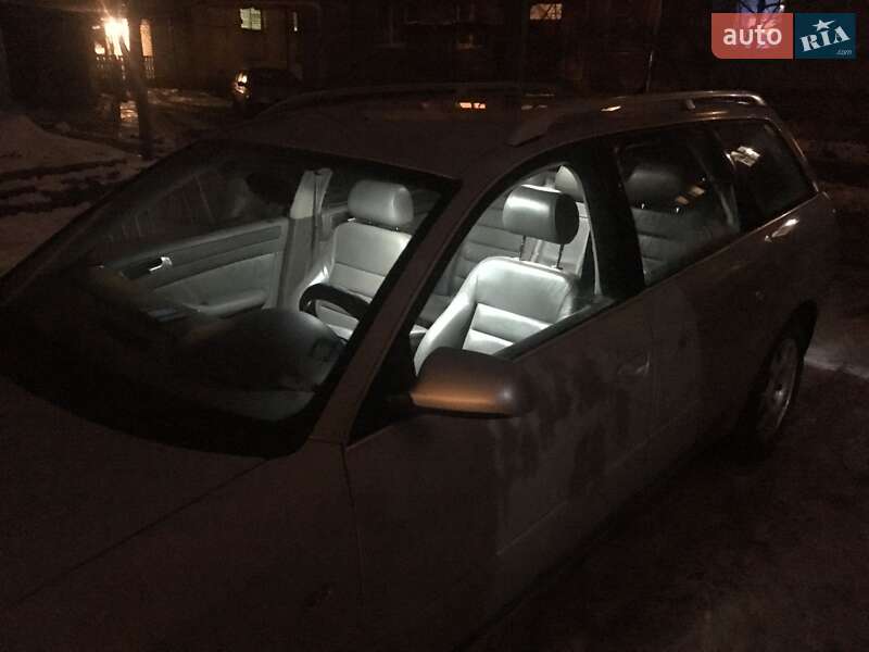 Универсал Audi A6 2001 в Раздельной