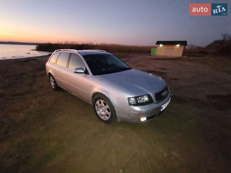 Универсал Audi A6 2001 в Раздельной