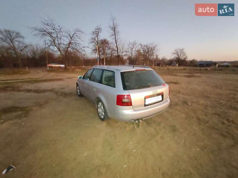 Универсал Audi A6 2001 в Раздельной