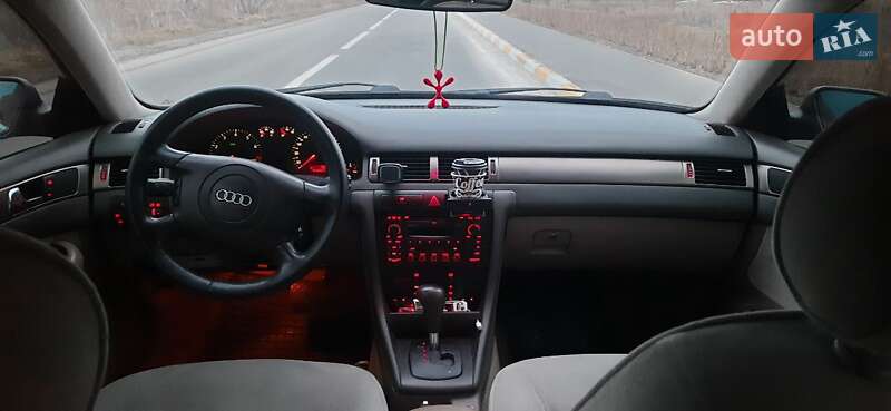 Универсал Audi A6 2001 в Киеве