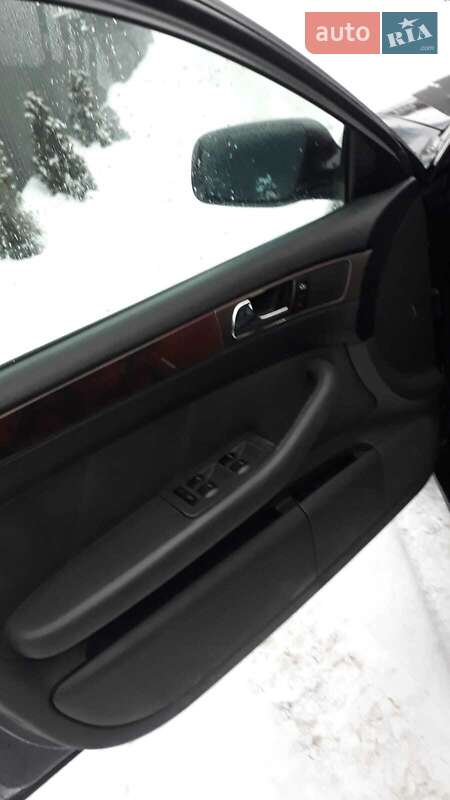Универсал Audi A6 2001 в Рахове