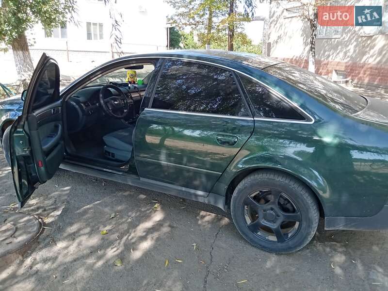 Седан Audi A6 2000 в Кілії