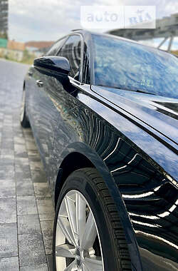 Седан Audi A6 2020 в 