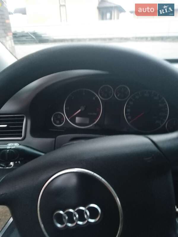 Универсал Audi A6 2004 в Сарнах