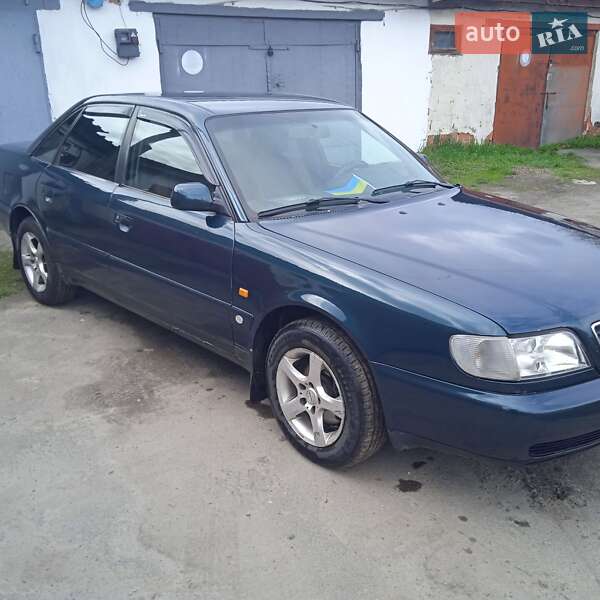 Седан Audi A6 1996 в Шепетовке