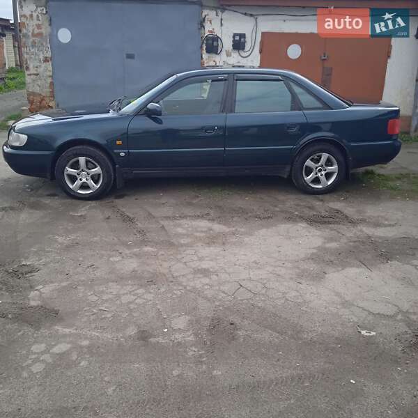 Седан Audi A6 1996 в Шепетовке
