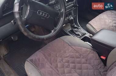 Седан Audi A6 1996 в Шепетовке