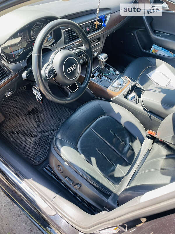 Седан Audi A6 2014 в Львові
