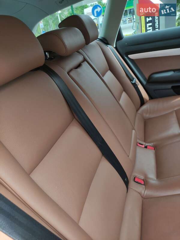 Универсал Audi A6 2010 в Вараше