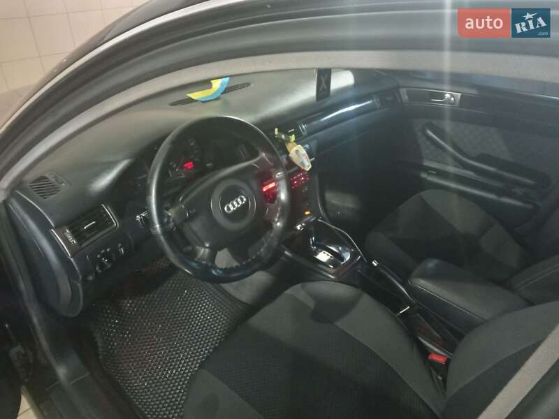 Седан Audi A6 1998 в Сокале