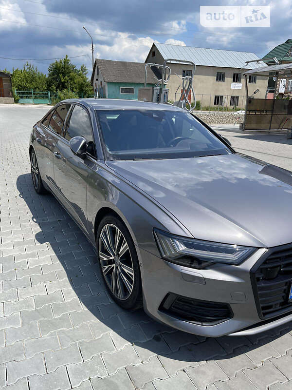 Седан Audi A6 2018 в 