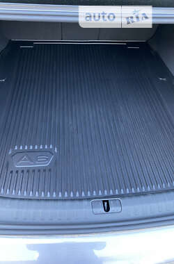 Седан Audi A6 2018 в 