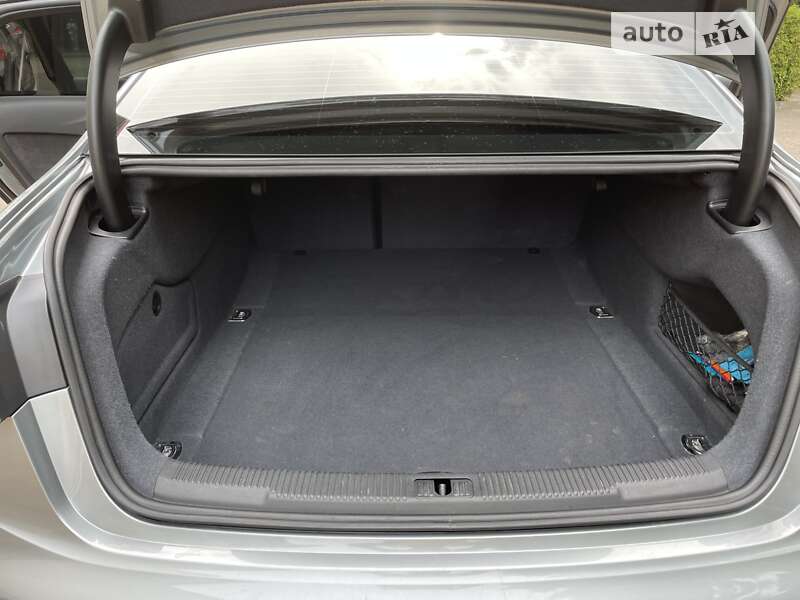 Седан Audi A6 2013 в Львові