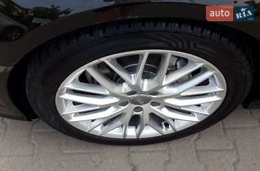 Седан Audi A6 2015 в 