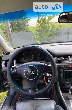 Универсал Audi A6 2003 в Залещиках