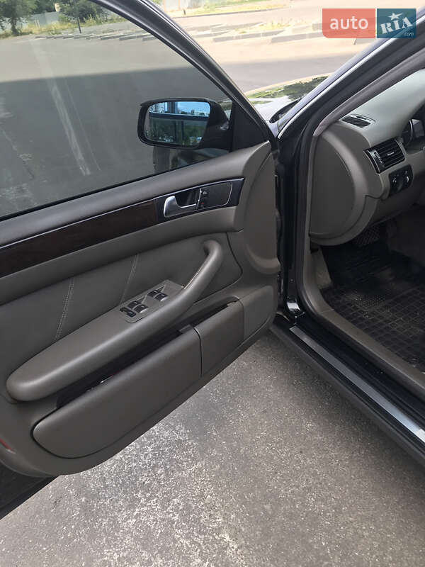 Седан Audi A6 2001 в Днепре
