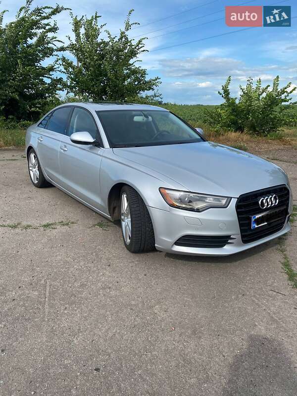 Седан Audi A6 2014 в Ракитном