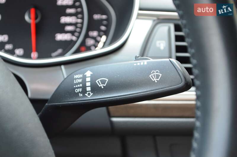 Седан Audi A6 2015 в Одессе