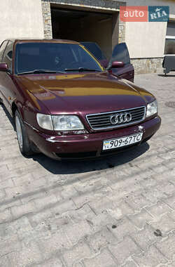 Седан Audi A6 1996 в Рава-Русской