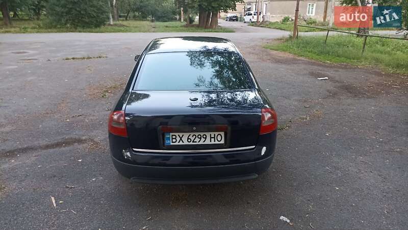 Седан Audi A6 2001 в Городке