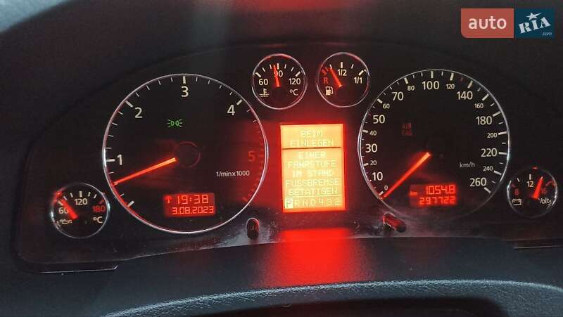 Седан Audi A6 2001 в Городке
