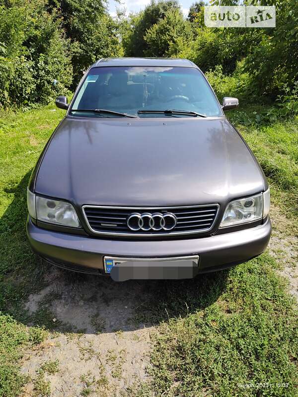 Седан Audi A6 1996 в 