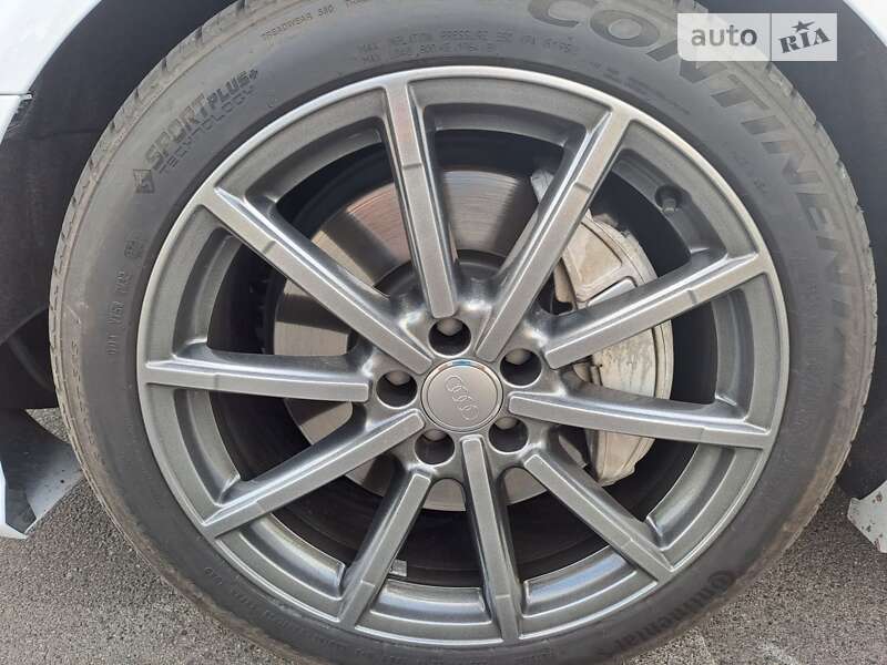 Седан Audi A6 2017 в Киеве