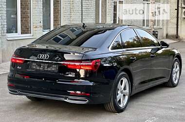 Седан Audi A6 2022 в 