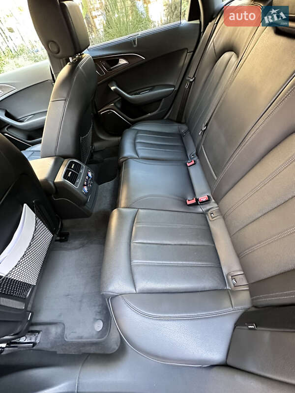 Седан Audi A6 2016 в Киеве