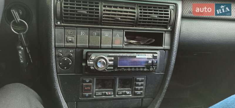 Седан Audi A6 1995 в Киеве фото 2 Седан Audi A6 1995 в Киеве