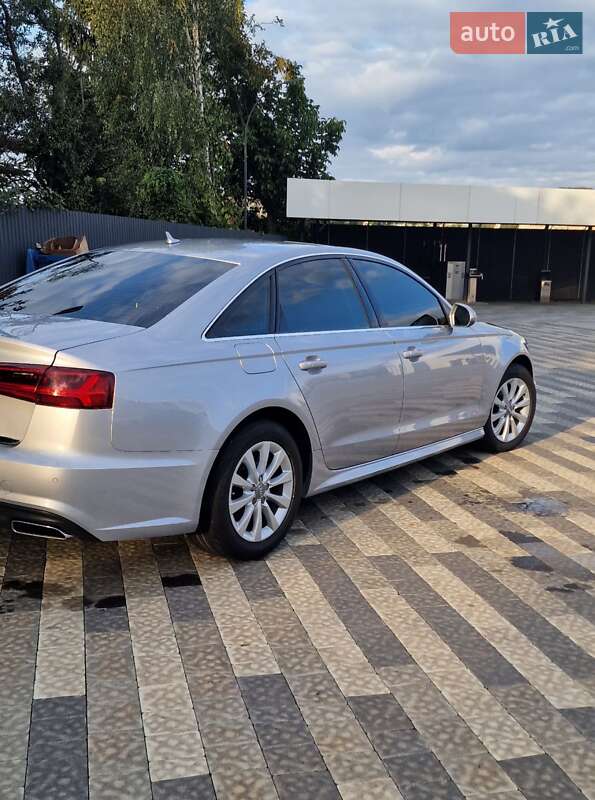 Седан Audi A6 2016 в Ужгороде