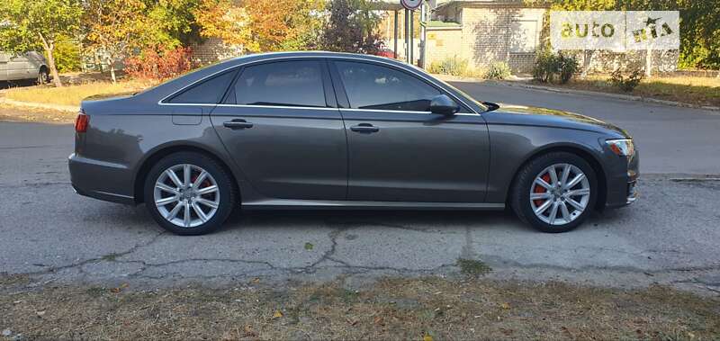 Седан Audi A6 2015 в Николаеве