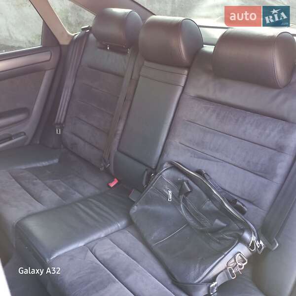 Седан Audi A6 2003 в Татарбунарах